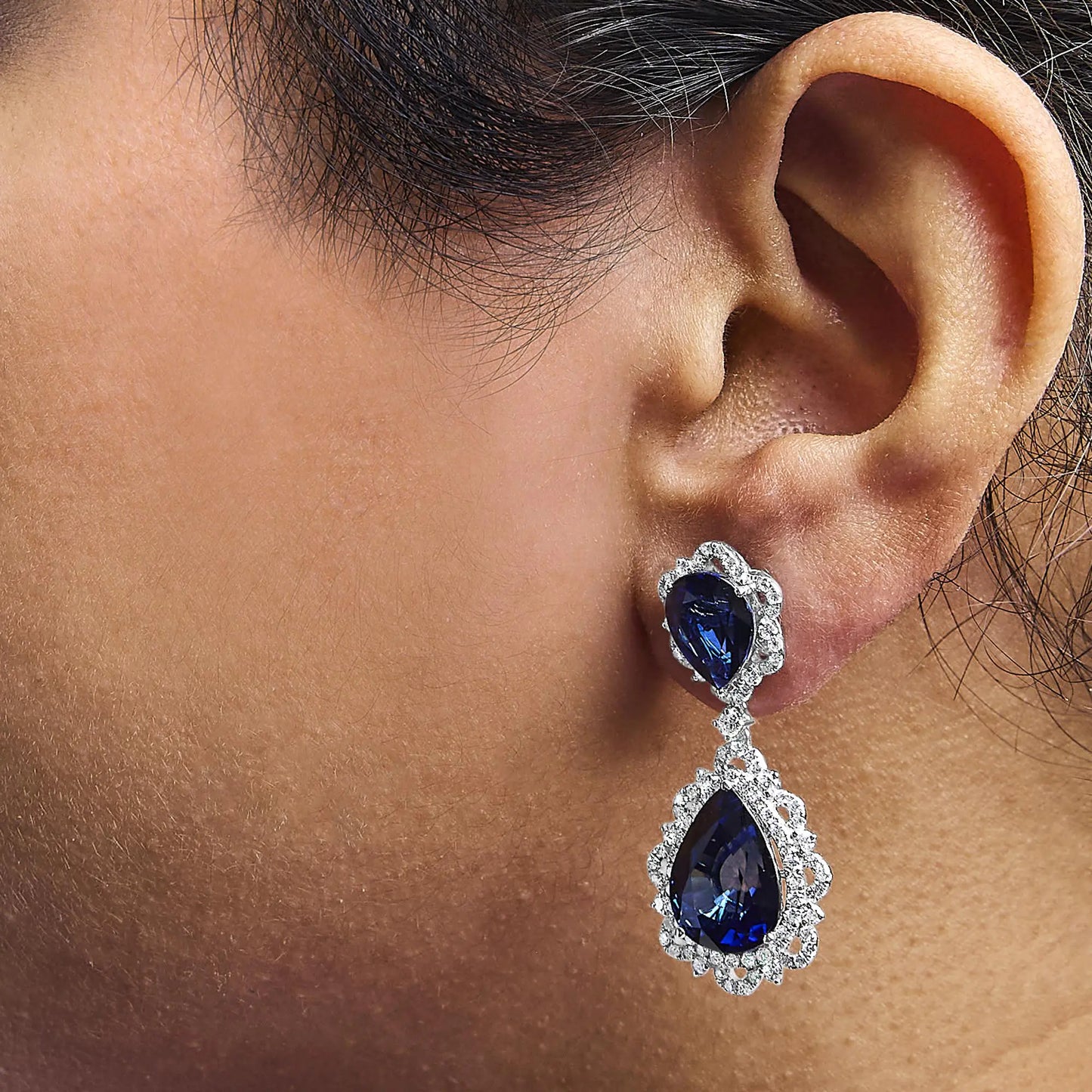 18K White Gold Blue Sapphire and Diamond 2.00 Cttw Diamond Halo Drop and Dangle Earring (G-H Color, SI1-SI2 Clarity)